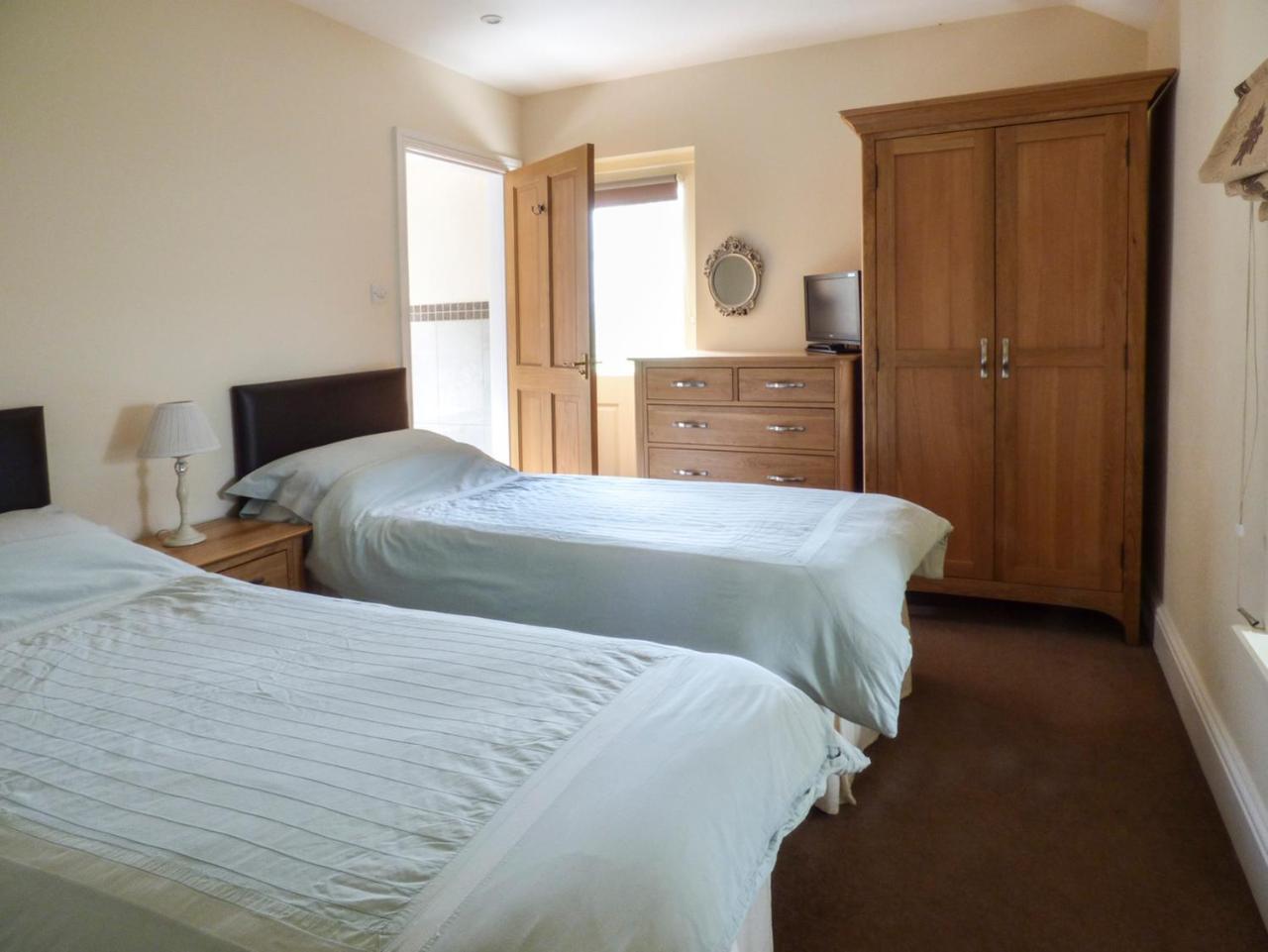 The Cart Shed Villa High Catton Bagian luar foto