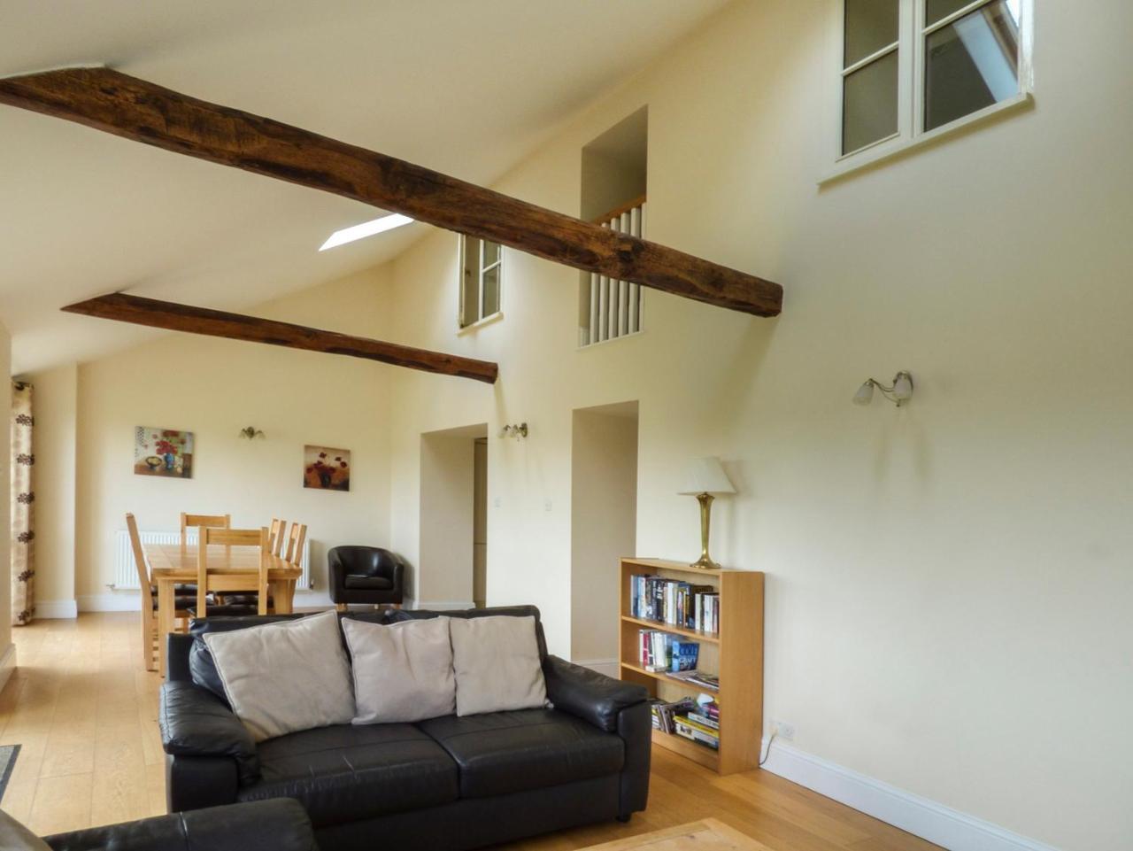 The Cart Shed Villa High Catton Bagian luar foto